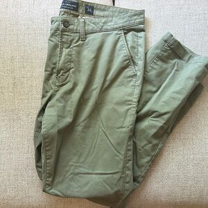 Men’s Lucky Brand 410 Athletic Chino